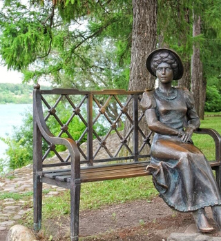 Sculpture de la Datchnitsa