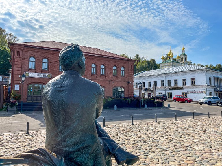 Monument to Fyodor Chaliapin