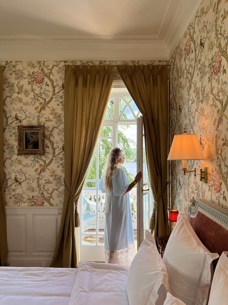 Grand Deluxe 1
