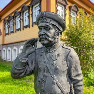 Sculpture of the City Guard