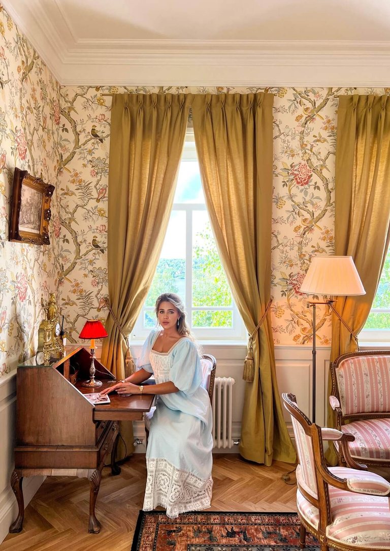Grand Deluxe 1