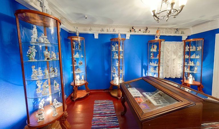 Russian Porcelain Hall at the Museum of Porcelain, Lacquers, and Painting in Plyos