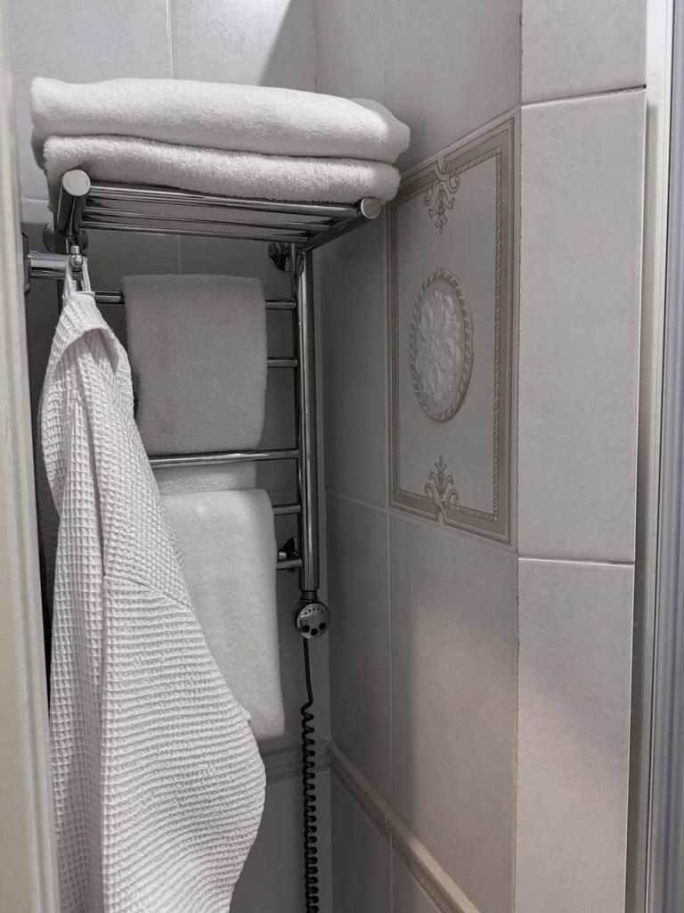 Deluxe
