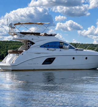 Riviera Yacht