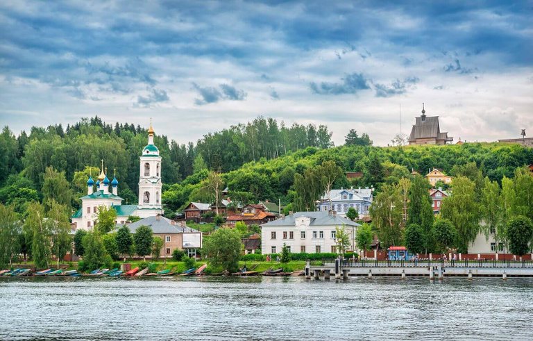 View of Levitan Hill from the Volga