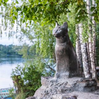 Monument to the Cat Mukha