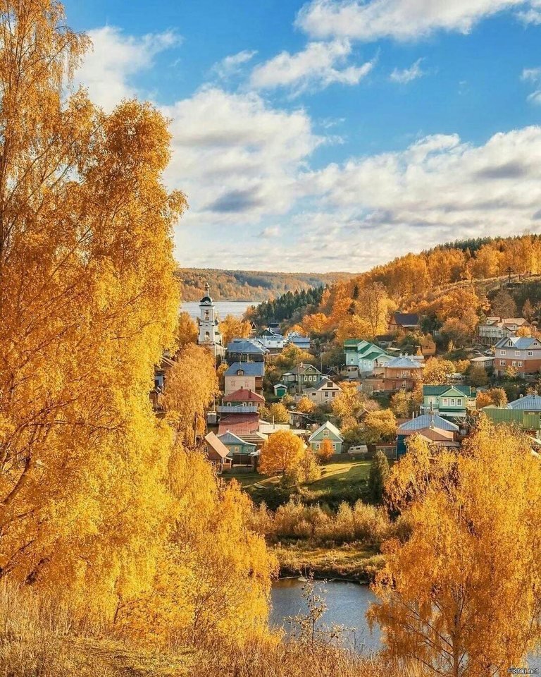 Vue de Plios depuis la colline de la cathédrale