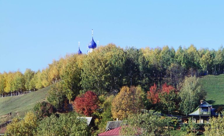 Fragment of a photograph by S. M. Prokudin-Gorsky. “Plyos. View of the settlement with the main cathedral”