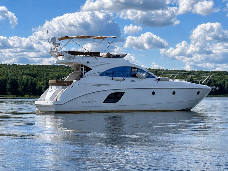 Yacht Riviera