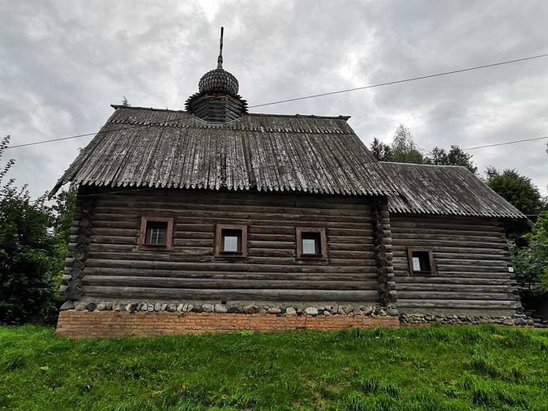 Деревянная часовня Архистратига Михаила из Антоново