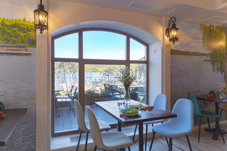 Restaurant “Promenade” in Plyos