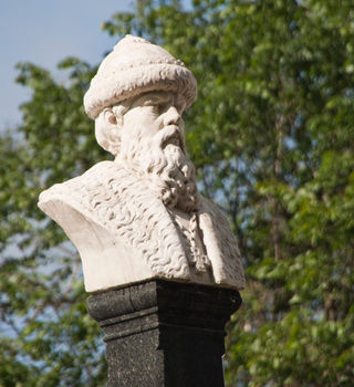 Памятник Василию I
