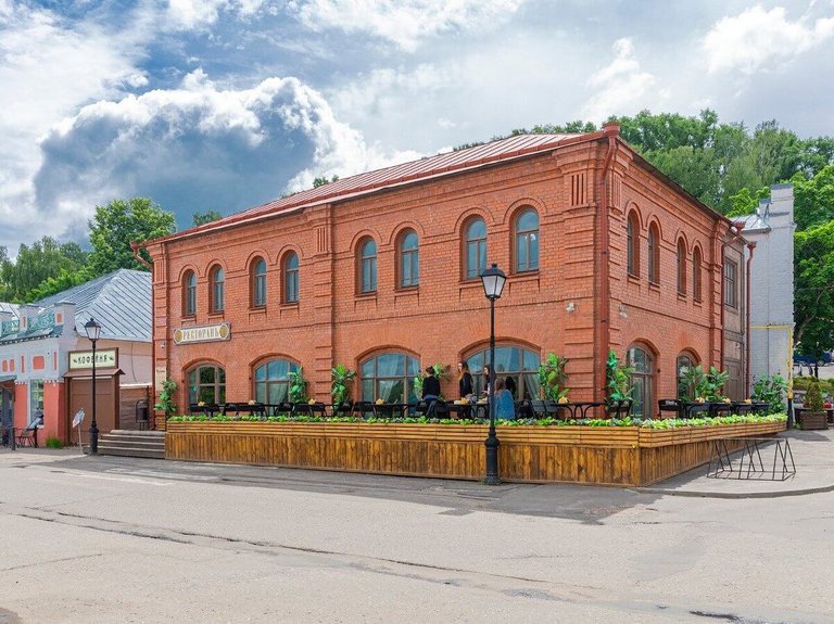 Restaurant “Promenade” in Plyos