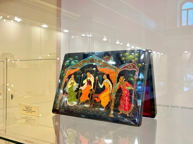 Lacquer miniatures