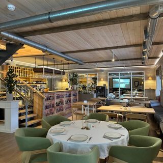 《普廖斯庄园》餐厅