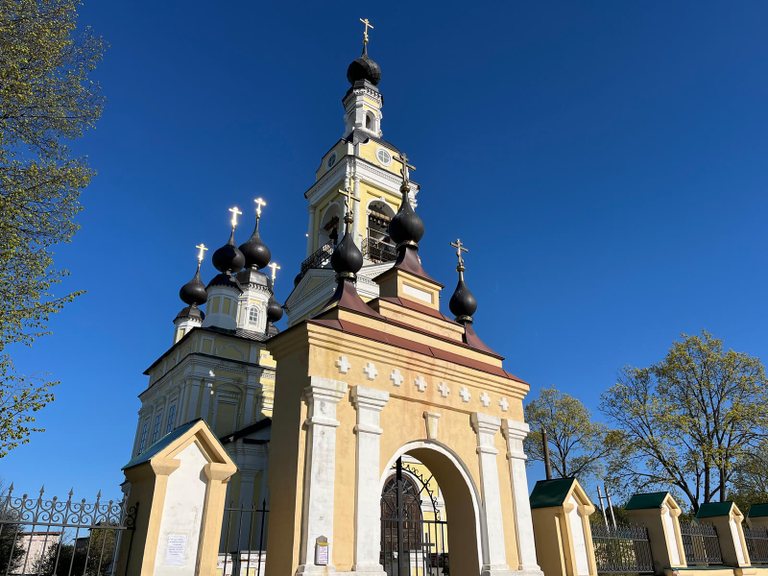 Церковь Троицы Живоначальной в Плёсе