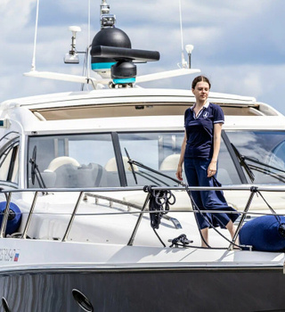 Yacht « Windy Cosmos »