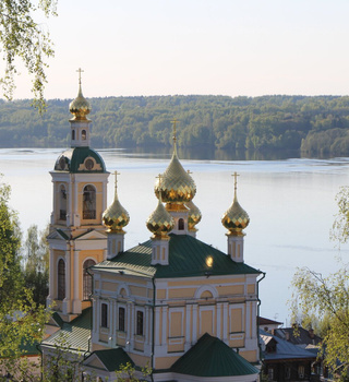 Церкви