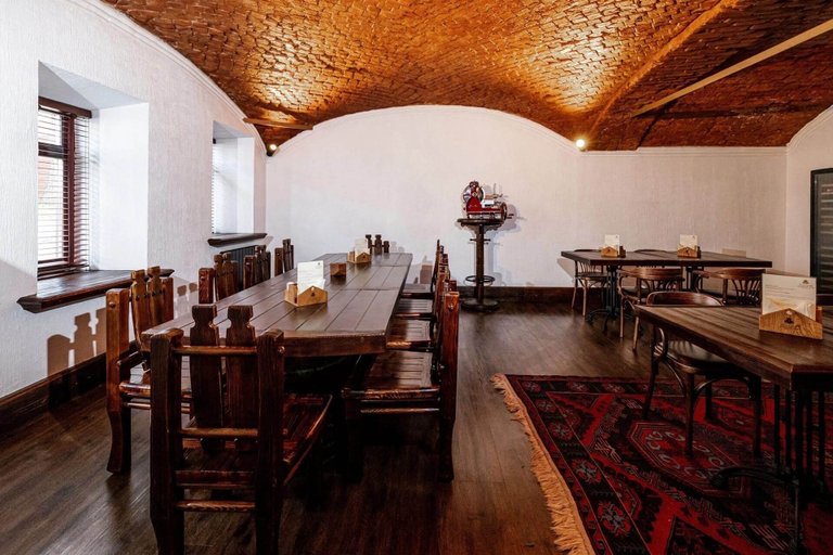 Plyos Beer House