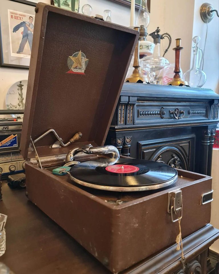 Kolomna Factory Phonograph. 1950s