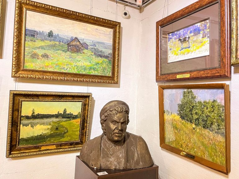 Vyacheslav Fedorov's Painting Gallery in the Museum of Porcelain, Lacquers, and Paintings in Plyos