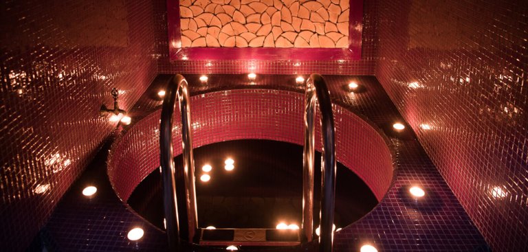 SPA à l'hôtel « Grand Sova » à Pless
