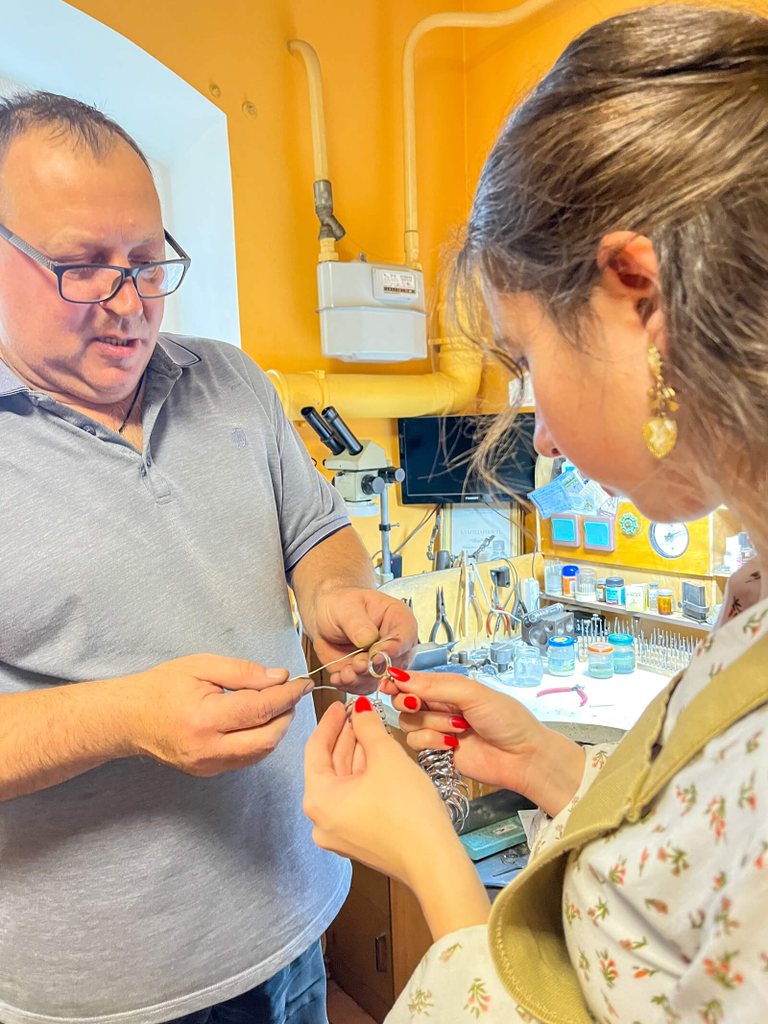 Atelier de joaillerie par Dmitry Golubev