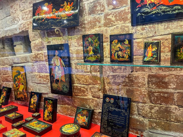 Exhibition of Russian Lacquers at the Museum of Porcelain, Lacquer, and Painting in Plyos